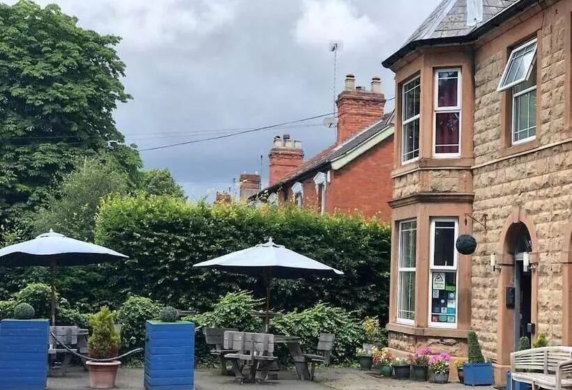 Pine Lodge Hotel & Restaurant Mansfield