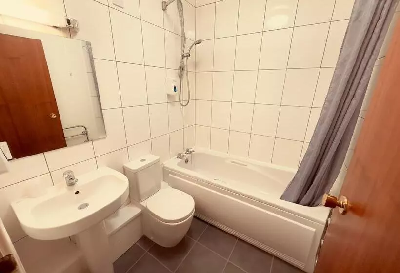 Pine Lodge Hotel & Restaurant Mansfield