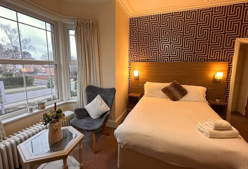 Pine Lodge Hotel & Restaurant Mansfield