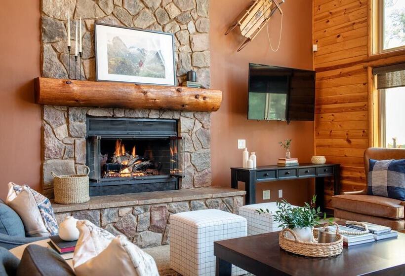 Bernard By Avantstay Luxurious Cabin In Big Bear W/ Hot Tub & Pool Table