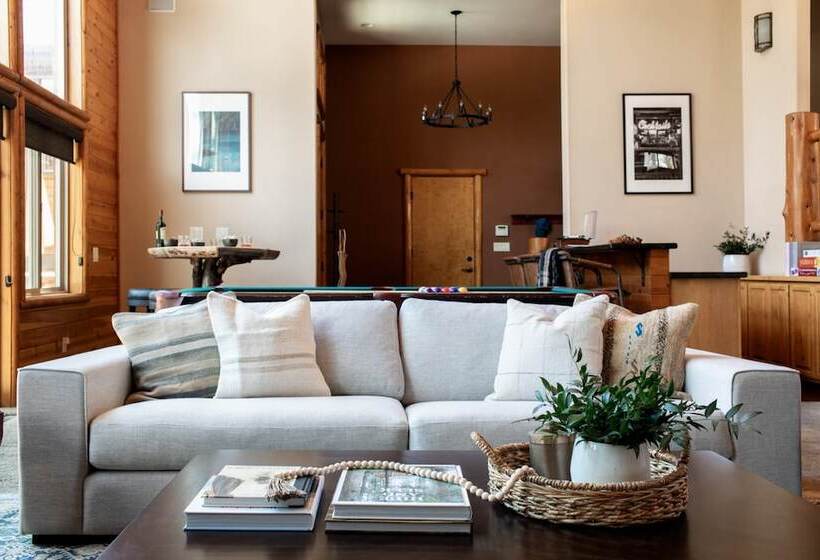 Bernard By Avantstay Luxurious Cabin In Big Bear W/ Hot Tub & Pool Table