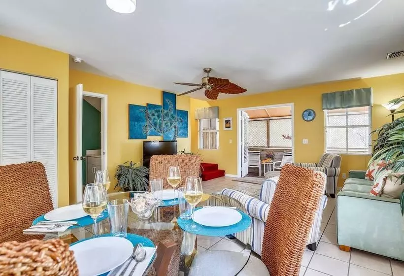 Duval Sea Turtle By Avantstay Great Location Close To Shops Shared Pool!