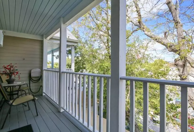 Duval Sea Turtle By Avantstay Great Location Close To Shops Shared Pool!