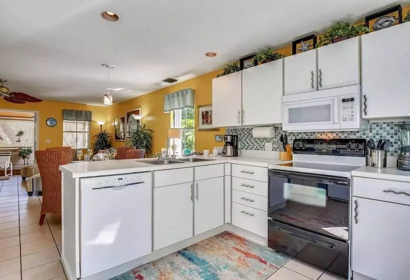 Duval Sea Turtle By Avantstay Great Location Close To Shops Shared Pool!