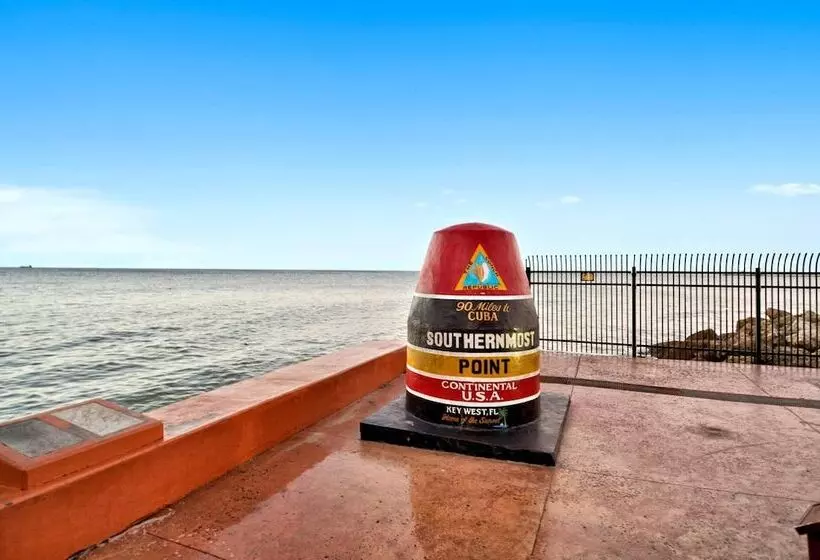 Duval Sea Turtle By Avantstay Great Location Close To Shops Shared Pool!