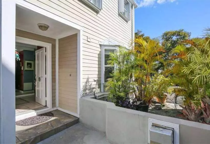 Duval Sea Turtle By Avantstay Great Location Close To Shops Shared Pool!