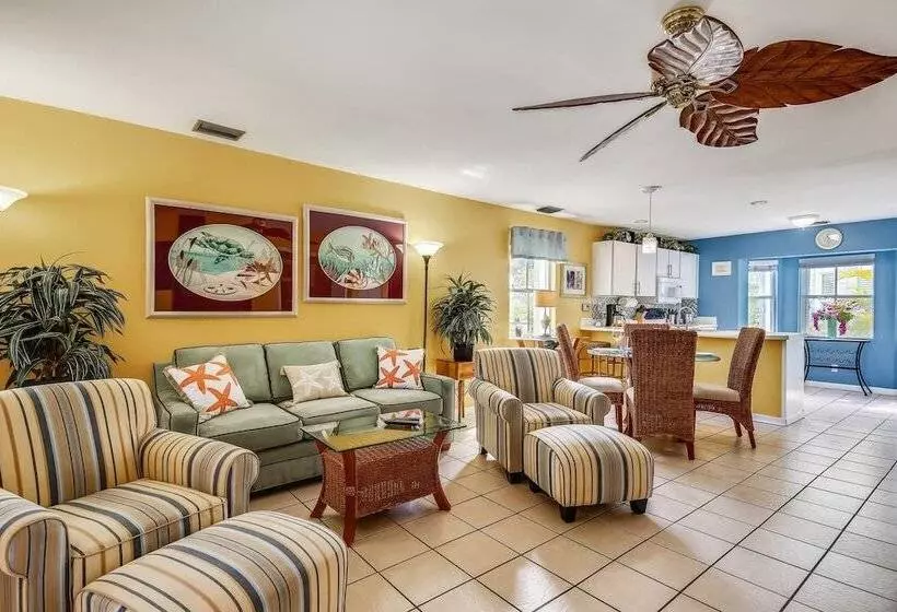 Duval Sea Turtle By Avantstay Great Location Close To Shops Shared Pool!