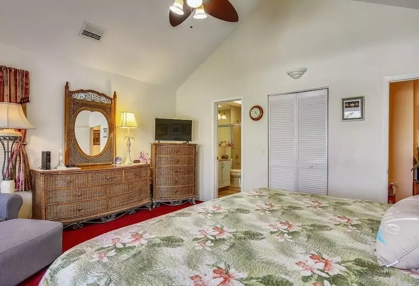 Duval Sea Turtle By Avantstay Great Location Close To Shops Shared Pool!