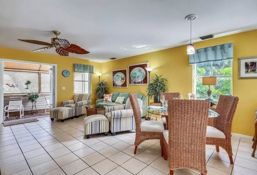 Duval Sea Turtle By Avantstay Great Location Close To Shops Shared Pool!