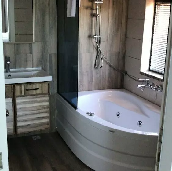 簡易ホテル Anti̇goni̇a Buti̇k Otel