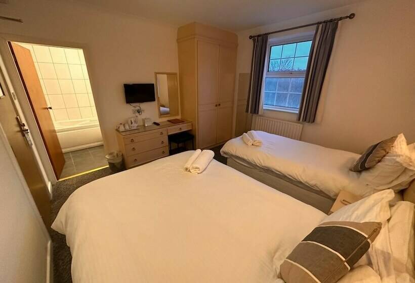 Pine Lodge Hotel & Restaurant Mansfield