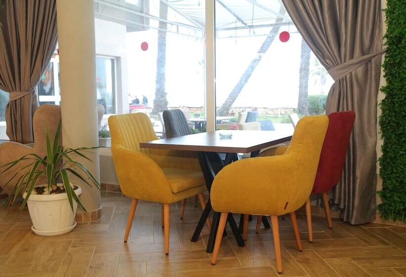 فندق City Beach Esplanade Monastir