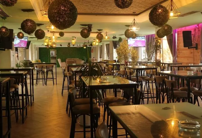 Hotelli City Beach Esplanade Monastir