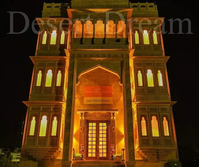 ホテル Surya Villas