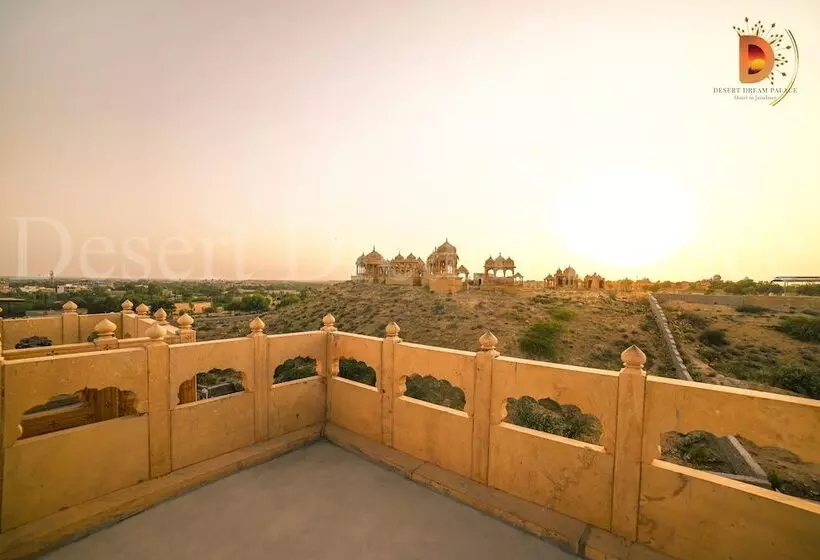 ホテル Surya Villas