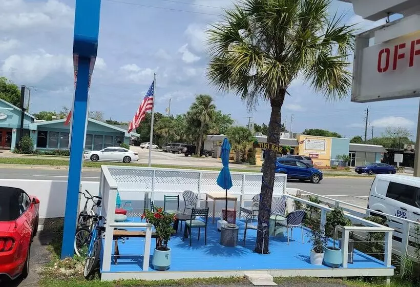 Hotelli Historic Inn