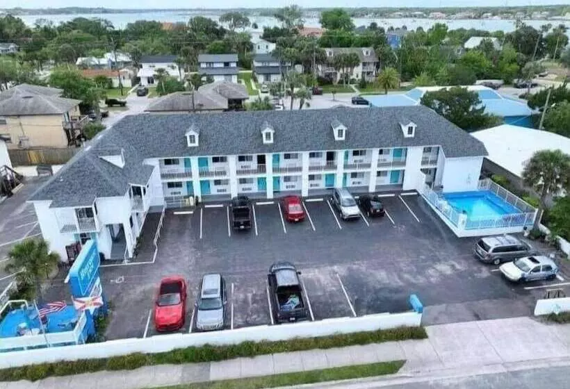 Hotelli Historic Inn