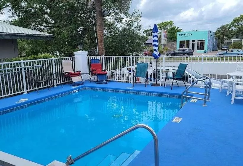 Hotelli Historic Inn