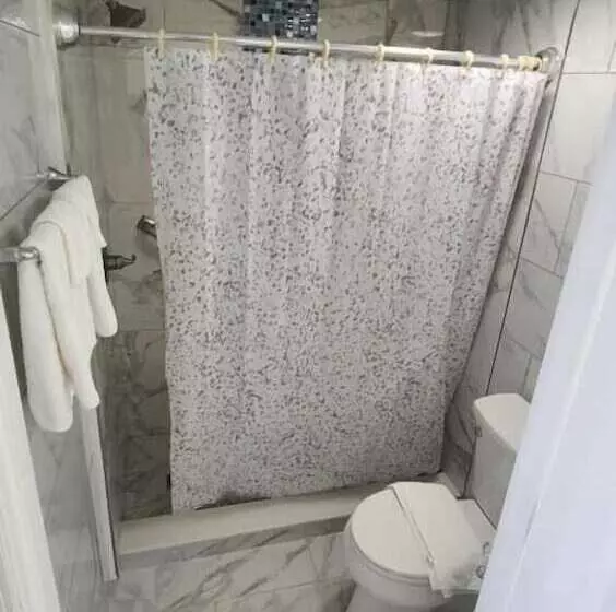 Hotelli Historic Inn