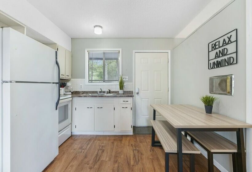 فندق Kimberling Cove C4