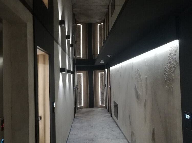 هتل Royal Mountain