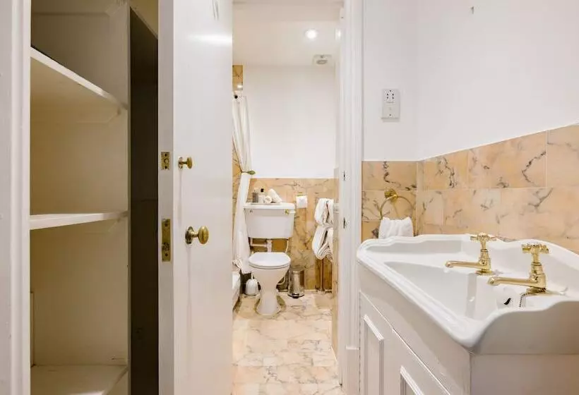 ホテル The Abbey Notting Hill