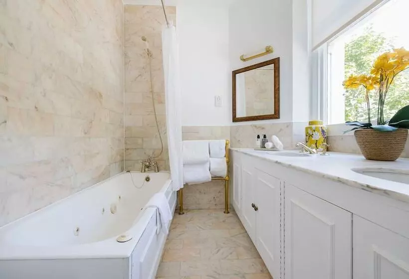 ホテル The Abbey Notting Hill