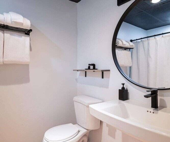 בית מלון כפרי Trailhead By Weekender