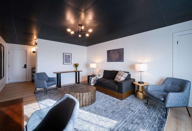 בית מלון כפרי Trailhead By Weekender