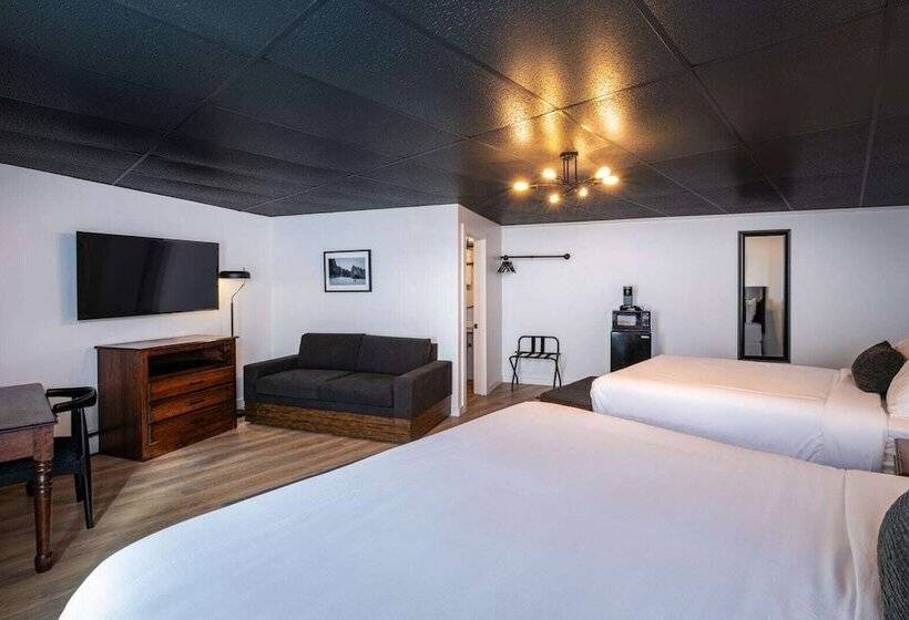 בית מלון כפרי Trailhead By Weekender