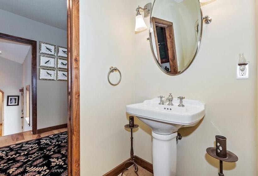 Lagunita Shores By Avantstay Beautiful Lakefront Mansion W/ Hot Tub & Bbq