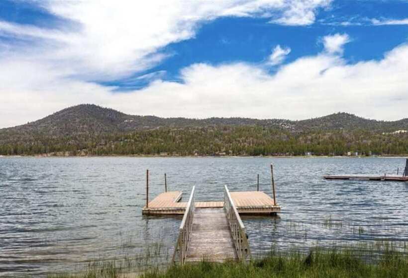 Lagunita Shores By Avantstay Beautiful Lakefront Mansion W/ Hot Tub & Bbq