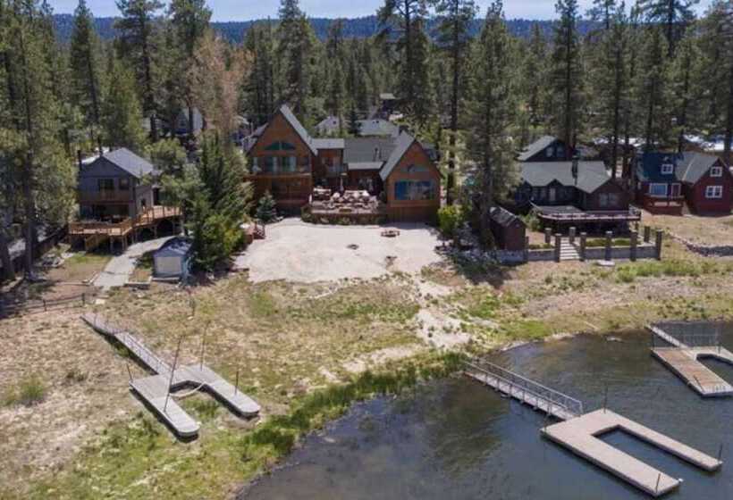 Lagunita Shores By Avantstay Beautiful Lakefront Mansion W/ Hot Tub & Bbq