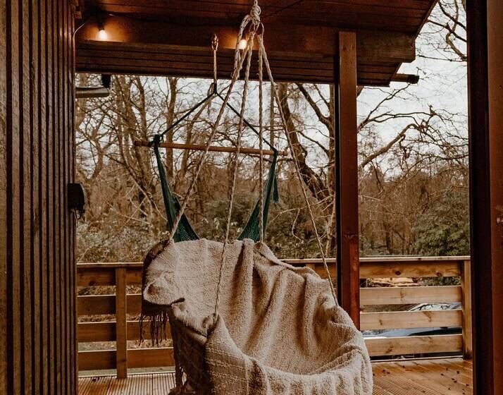 Luxurious Mountain Retreat Lodge Hunters Quay