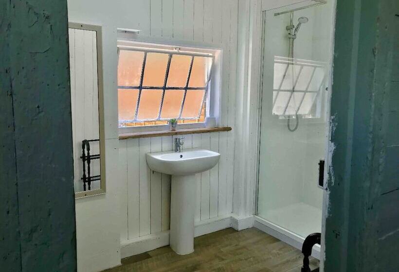 Manor House Mews   Rustic Stable Conversion