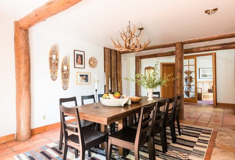 Nightstar By Avantstay Charming Rustic Cabin W/ Large Balcony & Sauna