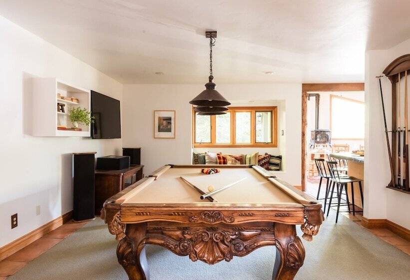 Nightstar By Avantstay Charming Rustic Cabin W/ Large Balcony & Sauna