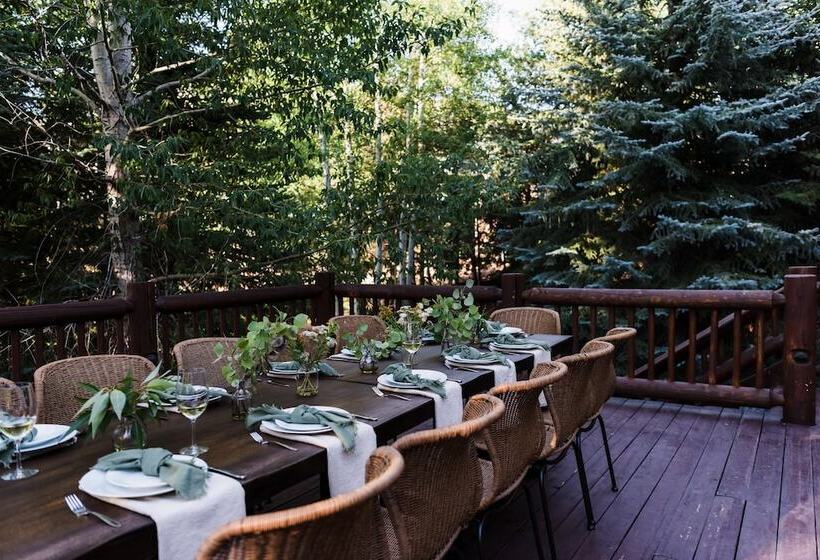 Nightstar By Avantstay Charming Rustic Cabin W/ Large Balcony & Sauna