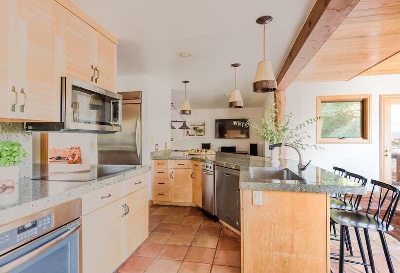 Nightstar By Avantstay Charming Rustic Cabin W/ Large Balcony & Sauna