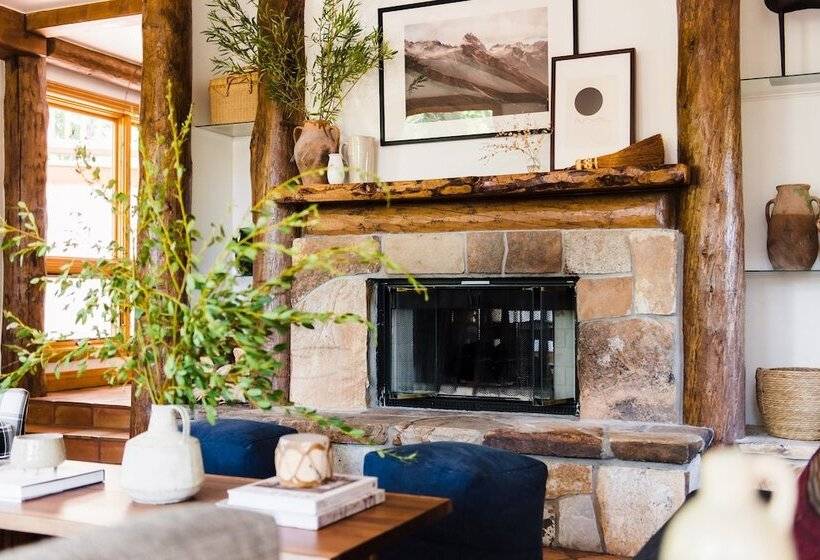 Nightstar By Avantstay Charming Rustic Cabin W/ Large Balcony & Sauna