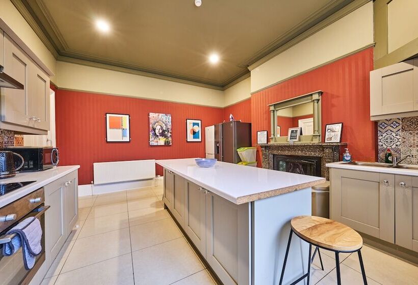 Пансион 22 The Square