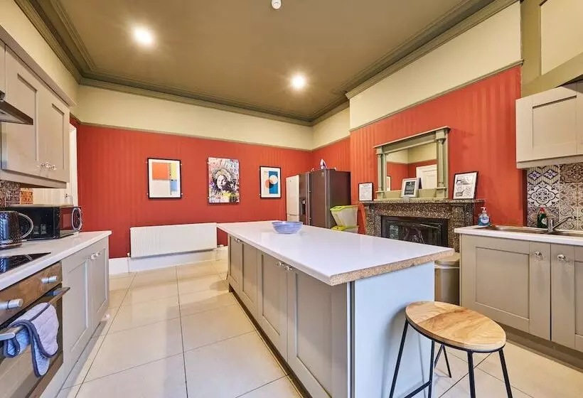 Majatalo 22 The Square