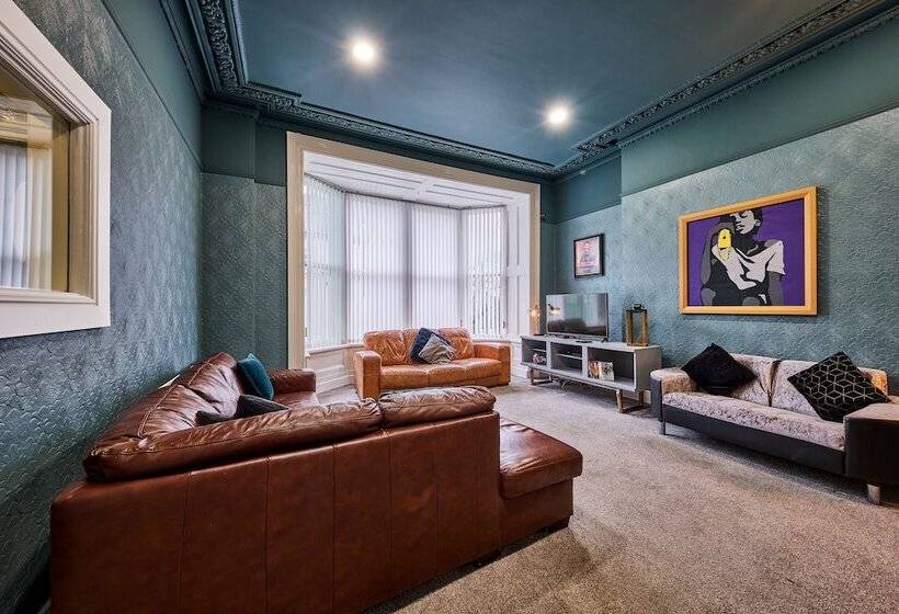 Пансион 22 The Square