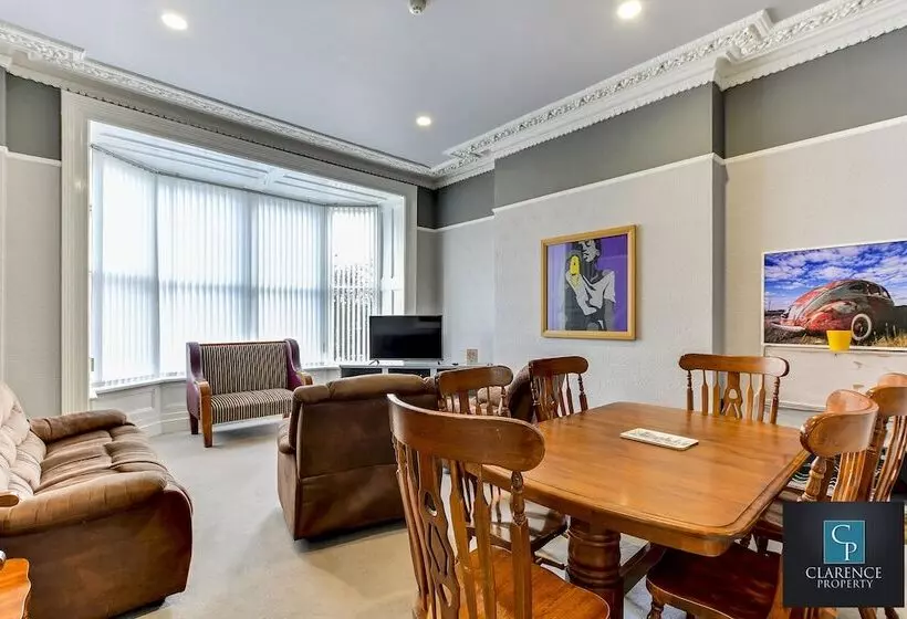 Majatalo 22 The Square