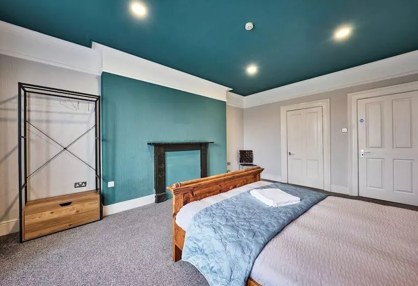 Majatalo 22 The Square