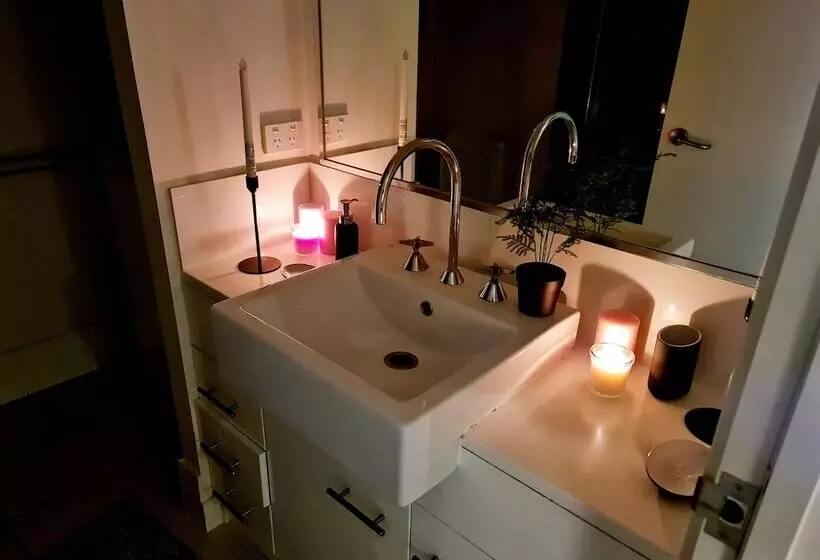 Qure Restaurant & Apartments