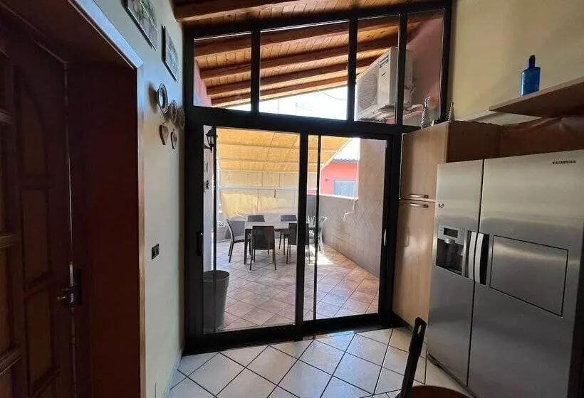 レジデンス Apartment With Terrace Close To Catania, Sicily