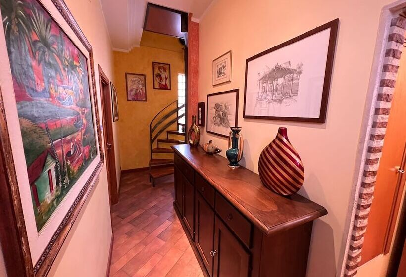 דירת נופש Apartment With Terrace Close To Catania, Sicily