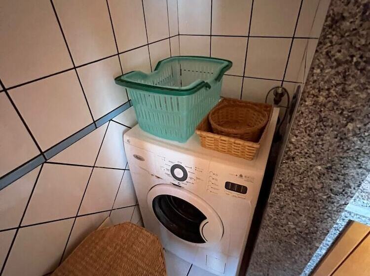 דירת נופש Apartment With Terrace Close To Catania, Sicily