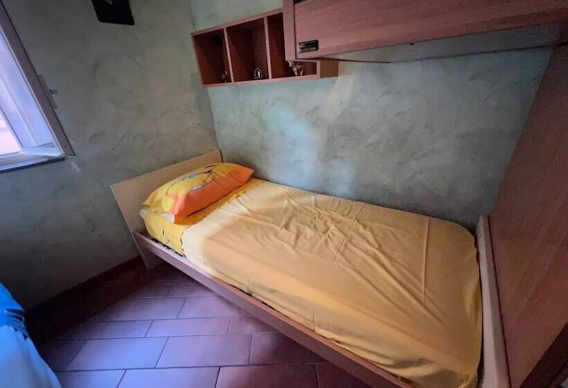 דירת נופש Apartment With Terrace Close To Catania, Sicily